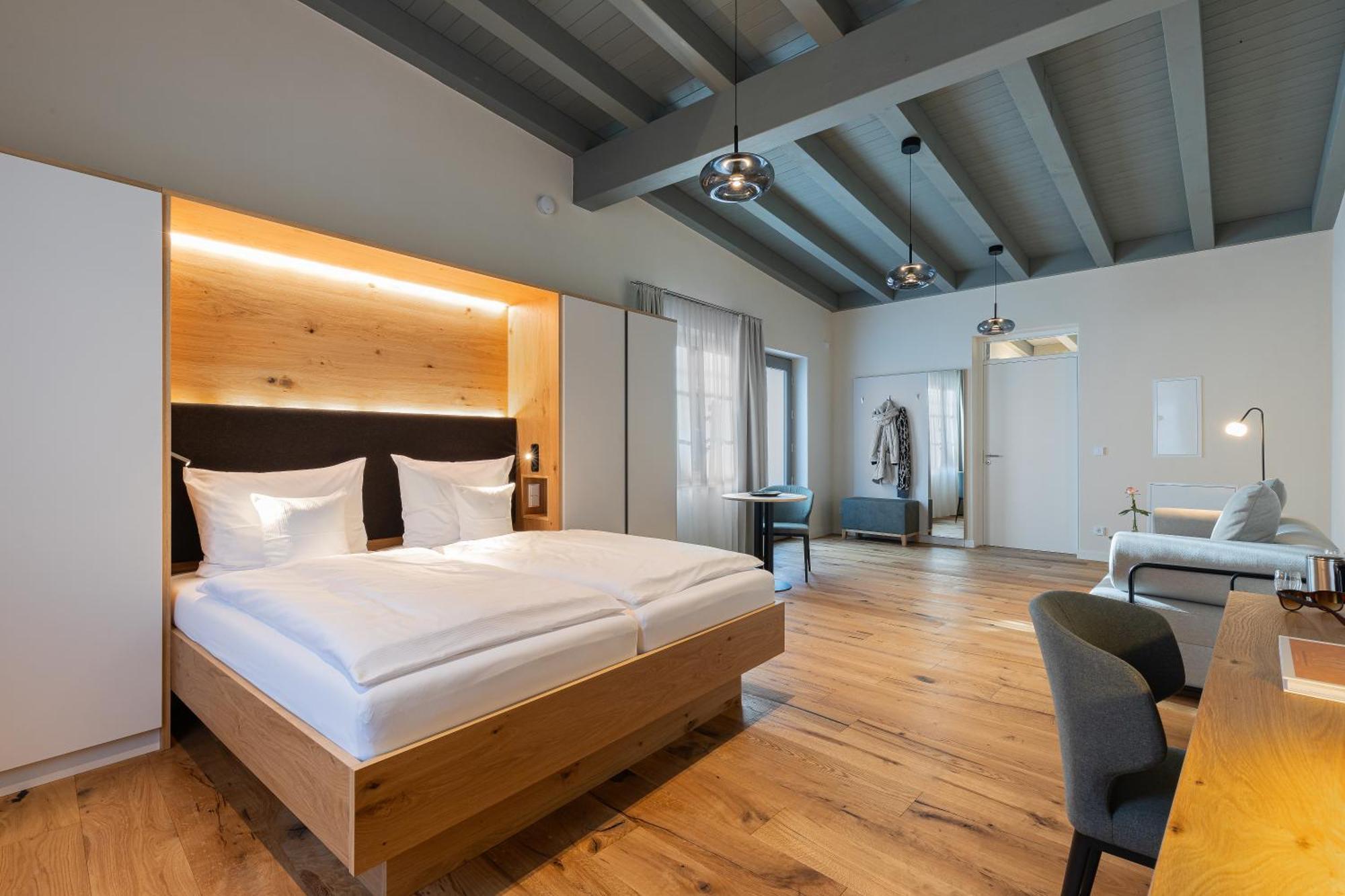 Schlettau Boutique Hotel Gruener Zweig מראה חיצוני תמונה