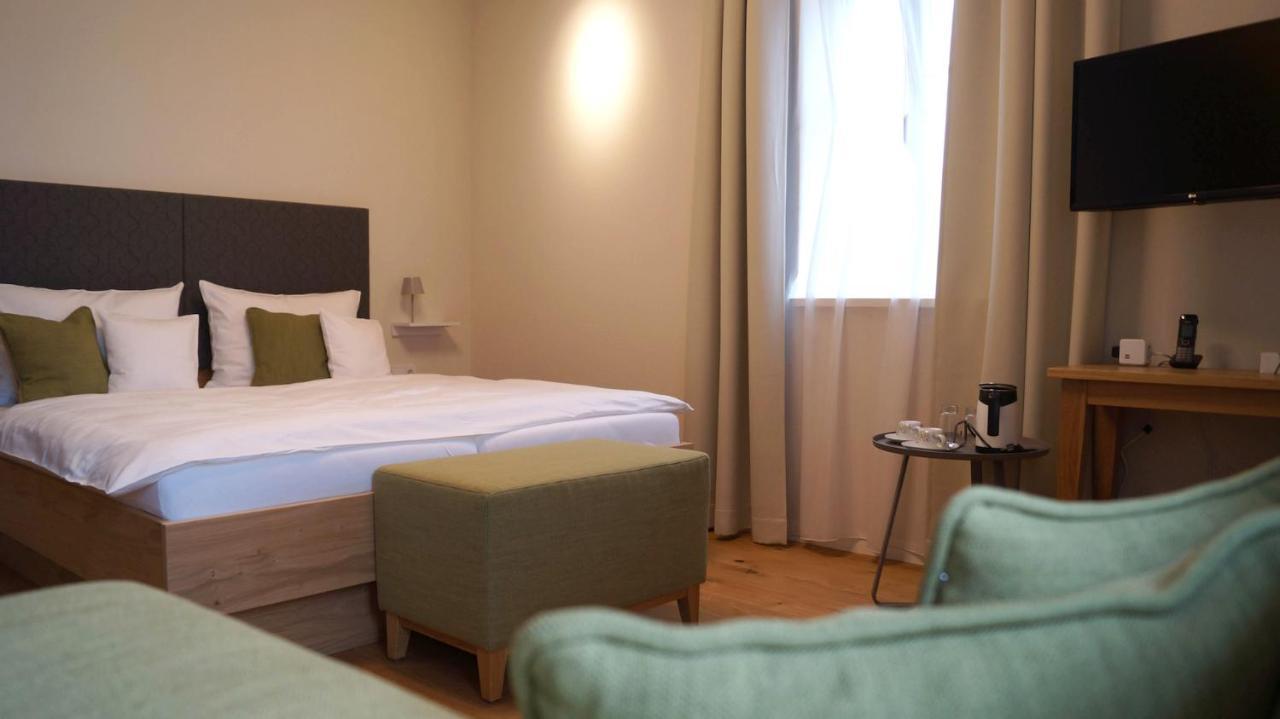 Schlettau Boutique Hotel Gruener Zweig מראה חיצוני תמונה